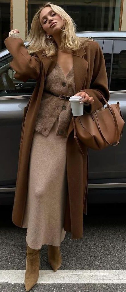 Brown fall outfit with coat