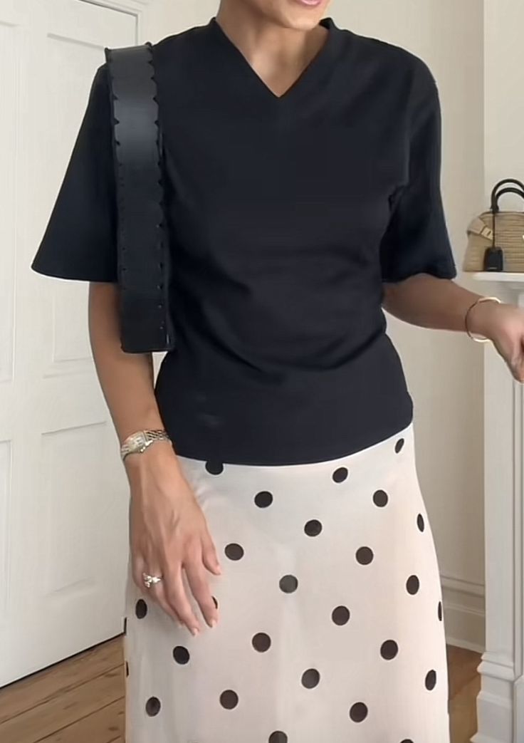 Polka dot midi skirt look